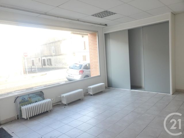 Appartement Local à louer - 2 pièces - 59,67 m2 - Graulhet - 81 - MIDI-PYRENEES