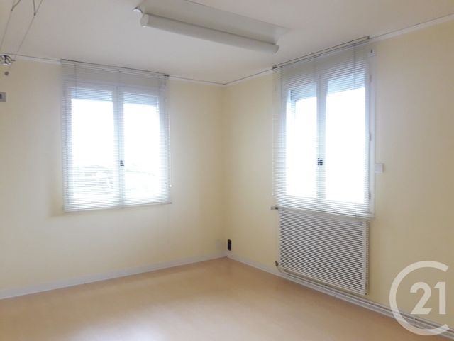 Appartement Local à louer - 4 pièces - 80 m2 - Graulhet - 81 - MIDI-PYRENEES