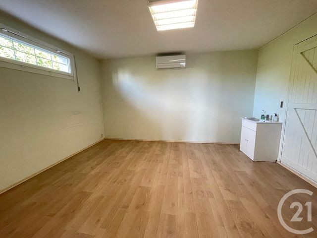 Appartement Local à louer - 4 pièces - 80 m2 - Graulhet - 81 - MIDI-PYRENEES