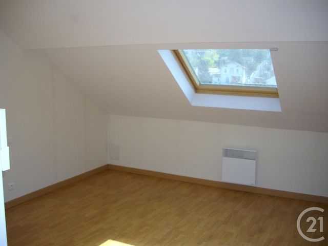 Appartement F3 &agrave; louer - 3 pi&egrave;ces - 80 m2 - Graulhet - 81 - MIDI-PYRENEES