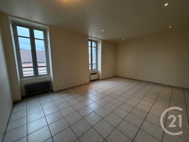 Appartement F3 &agrave; louer - 3 pi&egrave;ces - 80 m2 - Graulhet - 81 - MIDI-PYRENEES