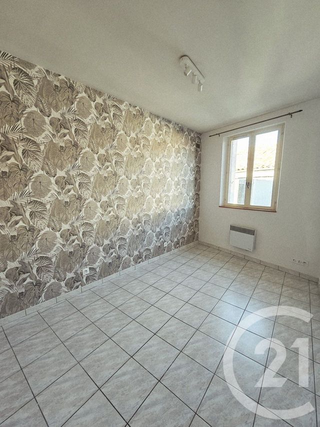 Appartement F2 &agrave; louer - 2 pi&egrave;ces - 35,23 m2 - Graulhet - 81 - MIDI-PYRENEES