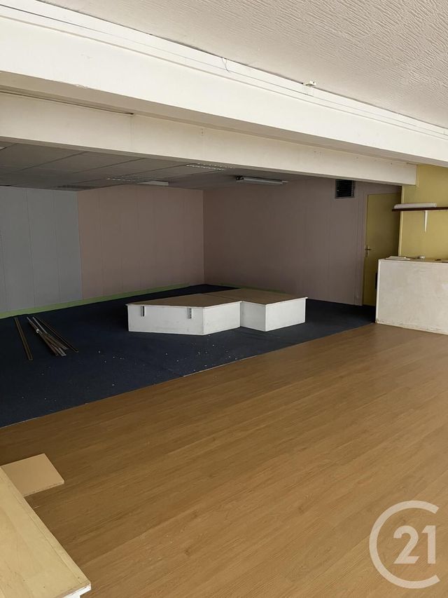 Appartement Local à louer - 1 pièce - 90 m2 - Graulhet - 81 - MIDI-PYRENEES