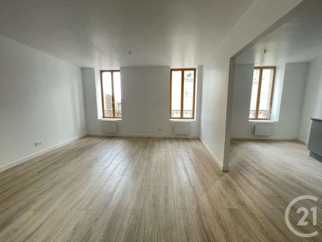 Appartement T3 à louer - 3 pièces - 80 m2 - Graulhet - 81 - MIDI-PYRENEES