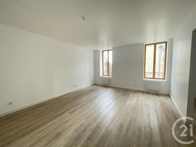 Appartement T3 à louer - 3 pièces - 80 m2 - Graulhet - 81 - MIDI-PYRENEES