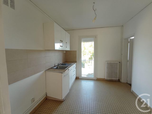 Appartement T3 à louer - 3 pièces - 72 m2 - Graulhet - 81 - MIDI-PYRENEES