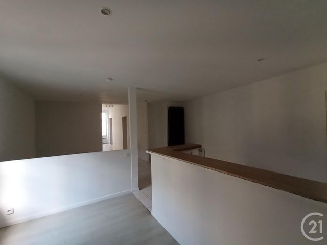 Appartement &agrave; louer - 3 pi&egrave;ces - 72 m2 - Graulhet - 81 - MIDI-PYRENEES