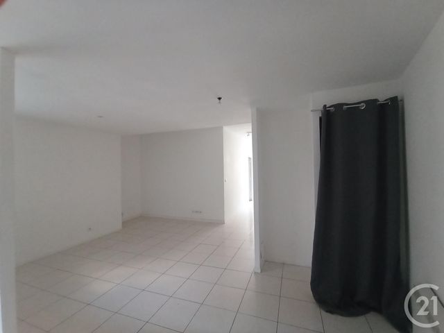 Appartement &agrave; louer - 3 pi&egrave;ces - 72 m2 - Graulhet - 81 - MIDI-PYRENEES