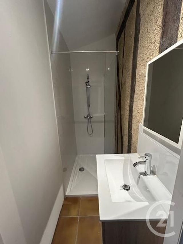 Appartement T2 à louer - 2 pièces - 88,37 m2 - Graulhet - 81 - MIDI-PYRENEES