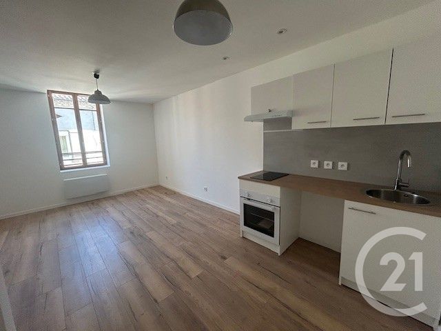 Appartement T3 à louer - 2 pièces - 46,75 m2 - Graulhet - 81 - MIDI-PYRENEES