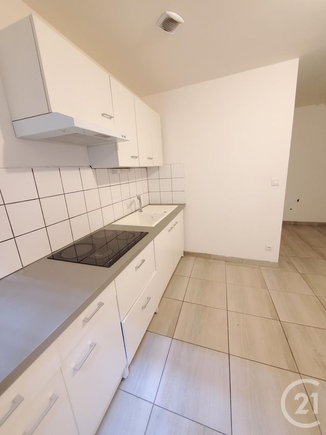 Appartement T1 &agrave; louer - 1 pi&egrave;ce - 29,91 m2 - Graulhet - 81 - MIDI-PYRENEES