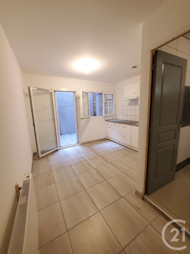 Appartement T1 &agrave; louer - 1 pi&egrave;ce - 29,91 m2 - Graulhet - 81 - MIDI-PYRENEES