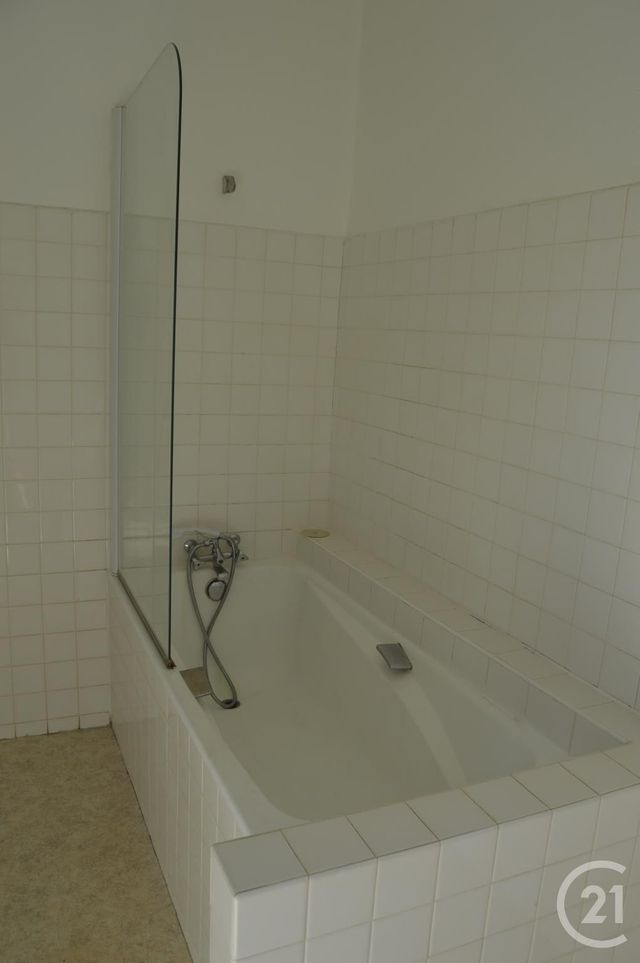 Maison à louer - 6 pièces - 207 m2 - Graulhet - 81 - MIDI-PYRENEES