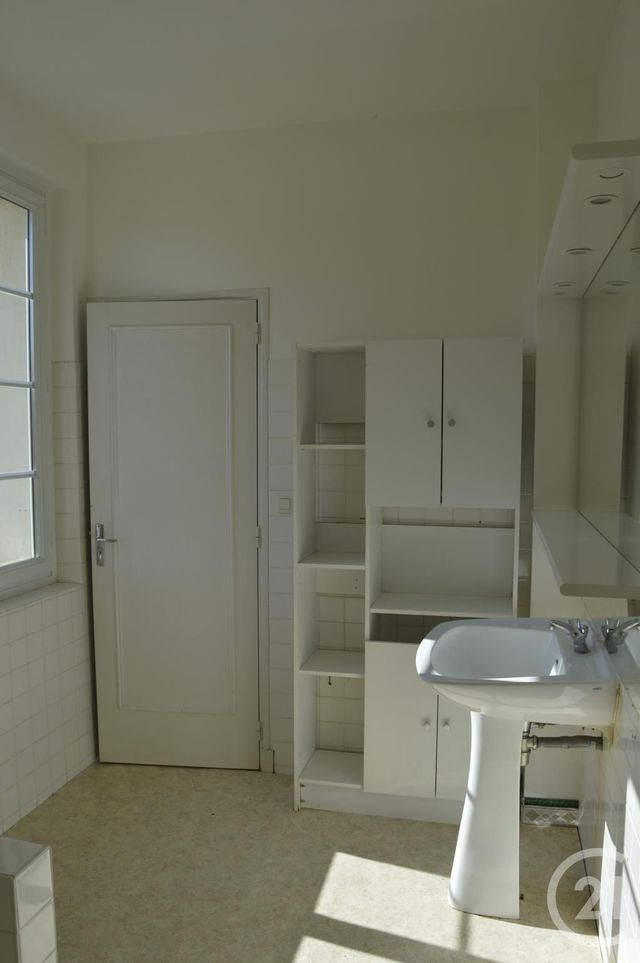 Maison à louer - 6 pièces - 207 m2 - Graulhet - 81 - MIDI-PYRENEES