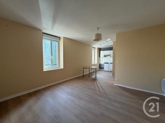 Appartement F2 &agrave; louer - 2 pi&egrave;ces - 50 m2 - Graulhet - 81 - MIDI-PYRENEES