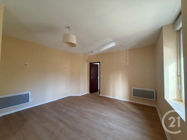 Appartement F2 &agrave; louer - 2 pi&egrave;ces - 50 m2 - Graulhet - 81 - MIDI-PYRENEES