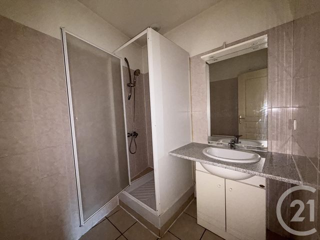 Appartement &agrave; louer - 2 pi&egrave;ces - 50 m2 - Graulhet - 81 - MIDI-PYRENEES