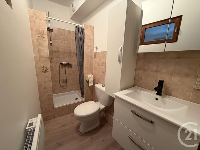 Appartement &agrave; louer - 2 pi&egrave;ces - 30 m2 - Graulhet - 81 - MIDI-PYRENEES