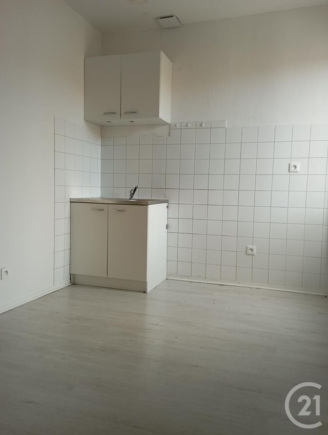 Appartement F2 &agrave; louer - 2 pi&egrave;ces - 45 m2 - Graulhet - 81 - MIDI-PYRENEES