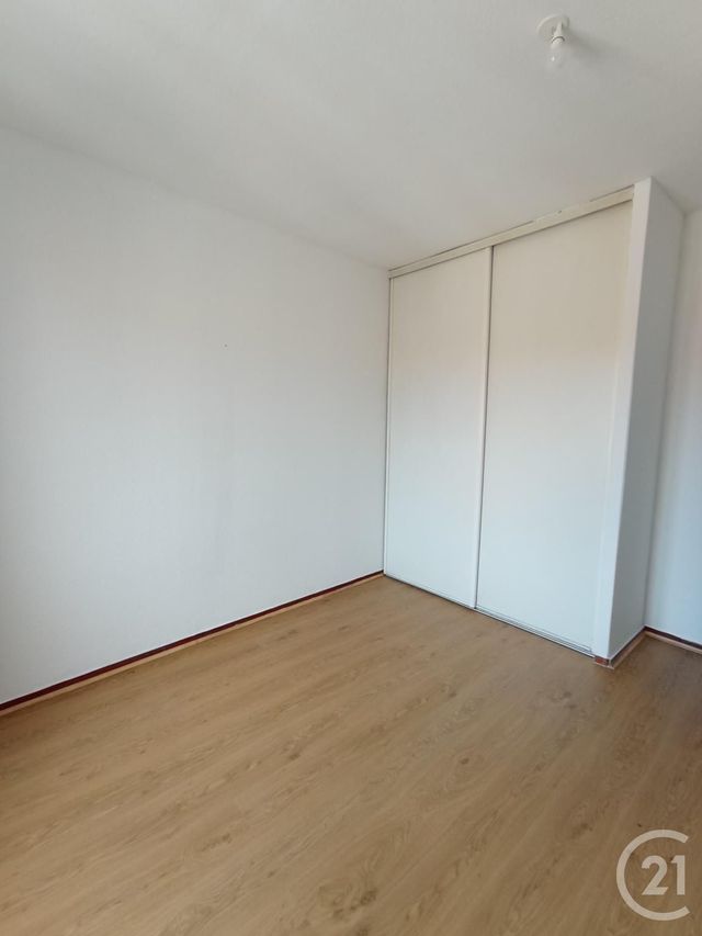 Appartement F2 &agrave; louer - 2 pi&egrave;ces - 45 m2 - Graulhet - 81 - MIDI-PYRENEES