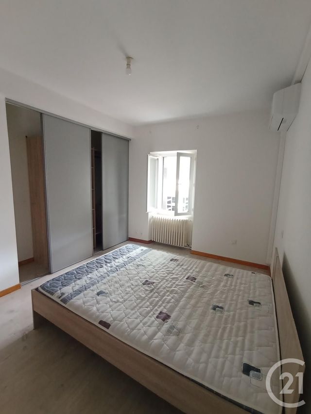 Appartement T2 &agrave; louer - 2 pi&egrave;ces - 36,82 m2 - Graulhet - 81 - MIDI-PYRENEES