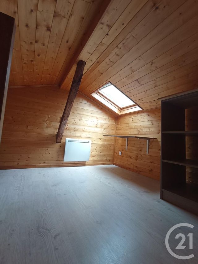 Appartement T2 &agrave; louer - 2 pi&egrave;ces - 36,82 m2 - Graulhet - 81 - MIDI-PYRENEES