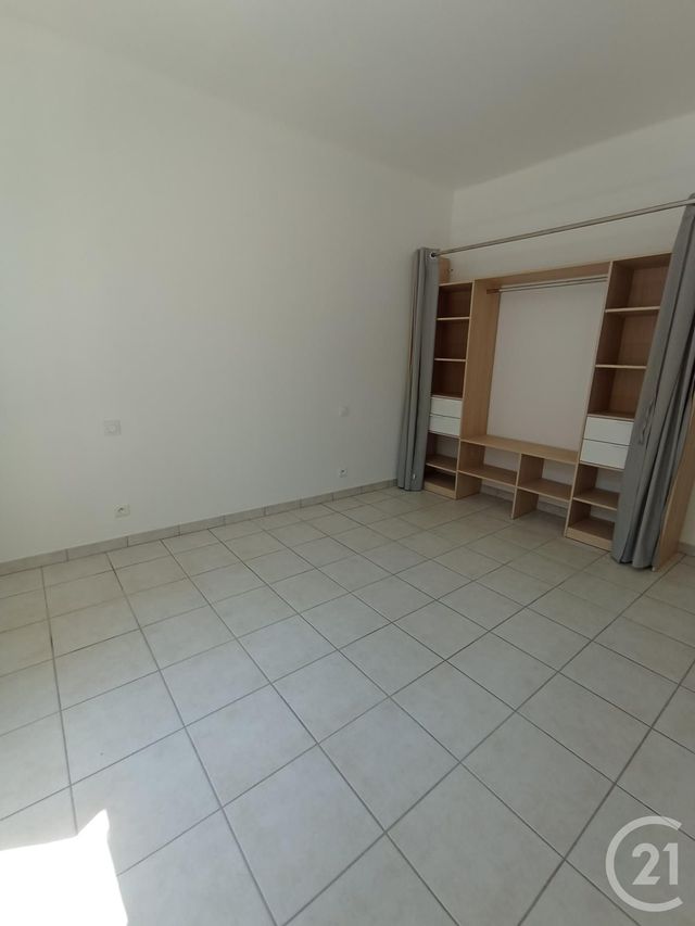 Appartement T2 &agrave; louer - 2 pi&egrave;ces - 43,83 m2 - Graulhet - 81 - MIDI-PYRENEES