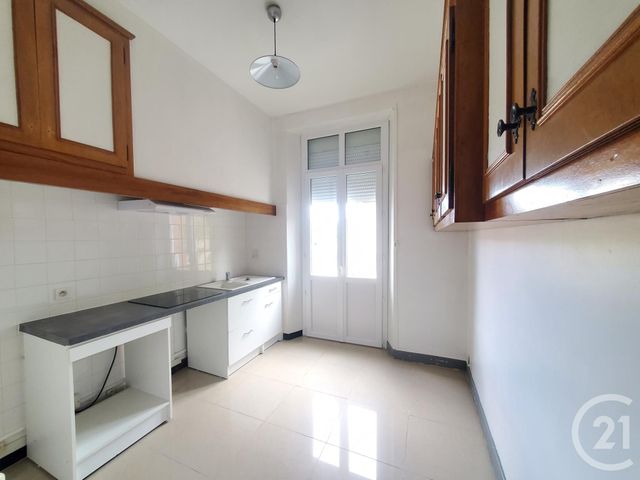 Appartement &agrave; louer - 4 pi&egrave;ces - 112 m2 - Graulhet - 81 - MIDI-PYRENEES