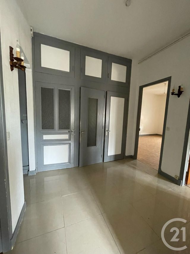 Appartement &agrave; louer - 4 pi&egrave;ces - 112 m2 - Graulhet - 81 - MIDI-PYRENEES