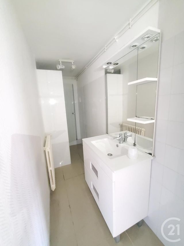 Appartement &agrave; louer - 4 pi&egrave;ces - 112 m2 - Graulhet - 81 - MIDI-PYRENEES