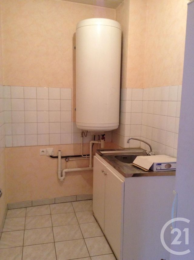 Appartement F3 &agrave; louer - 3 pi&egrave;ces - 74 m2 - Graulhet - 81 - MIDI-PYRENEES