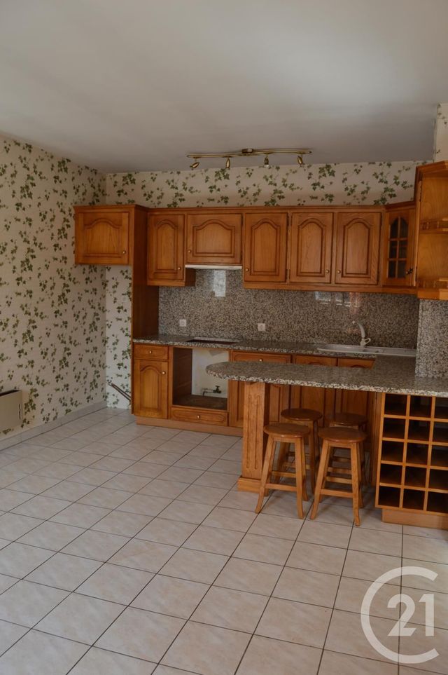 Appartement F3 &agrave; louer - 3 pi&egrave;ces - 74 m2 - Graulhet - 81 - MIDI-PYRENEES