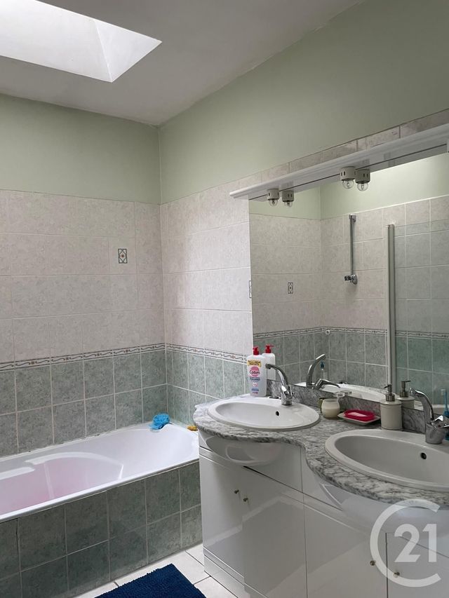 Appartement T5 &agrave; louer - 5 pi&egrave;ces - 112,11 m2 - Graulhet - 81 - MIDI-PYRENEES