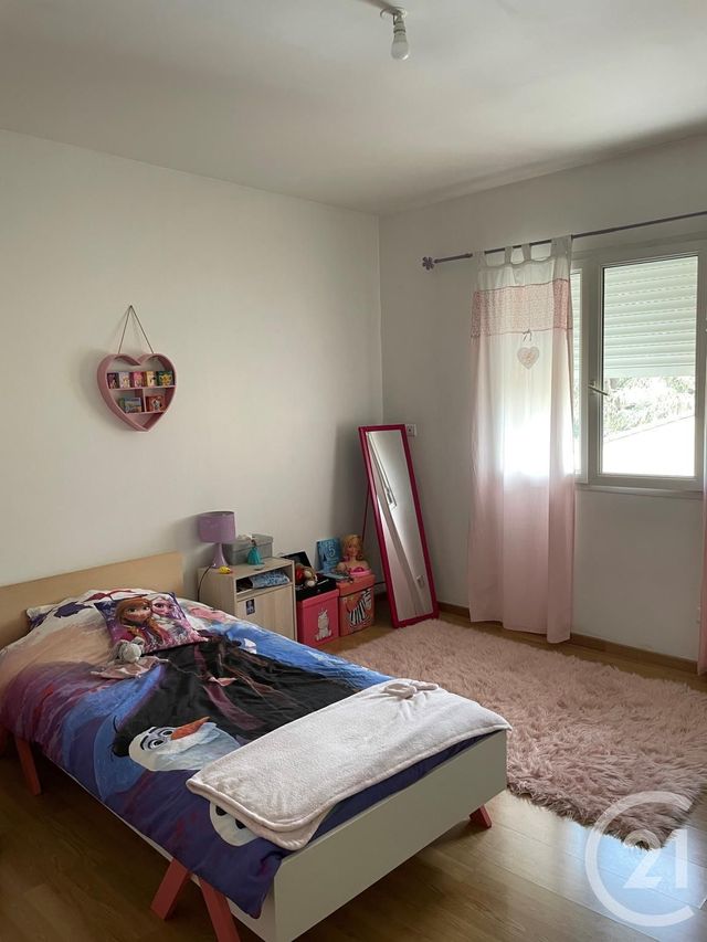 Appartement T5 &agrave; louer - 5 pi&egrave;ces - 112,11 m2 - Graulhet - 81 - MIDI-PYRENEES