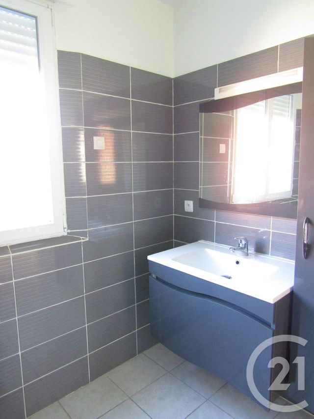 Appartement F3 &agrave; louer - 3 pi&egrave;ces - 60 m2 - Graulhet - 81 - MIDI-PYRENEES