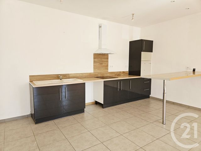 Appartement F3 &agrave; louer - 3 pi&egrave;ces - 100 m2 - Graulhet - 81 - MIDI-PYRENEES