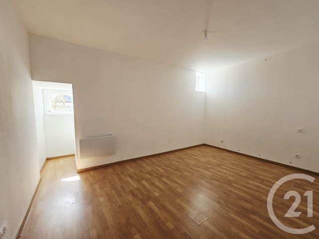 Appartement F3 &agrave; louer - 3 pi&egrave;ces - 100 m2 - Graulhet - 81 - MIDI-PYRENEES