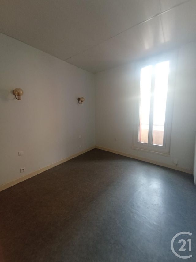 Appartement F3 &agrave; louer - 3 pi&egrave;ces - 80 m2 - Graulhet - 81 - MIDI-PYRENEES