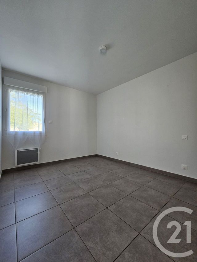 Appartement &agrave; louer - 3 pi&egrave;ces - 52 m2 - Graulhet - 81 - MIDI-PYRENEES