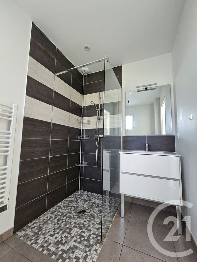 Appartement &agrave; louer - 3 pi&egrave;ces - 52 m2 - Graulhet - 81 - MIDI-PYRENEES