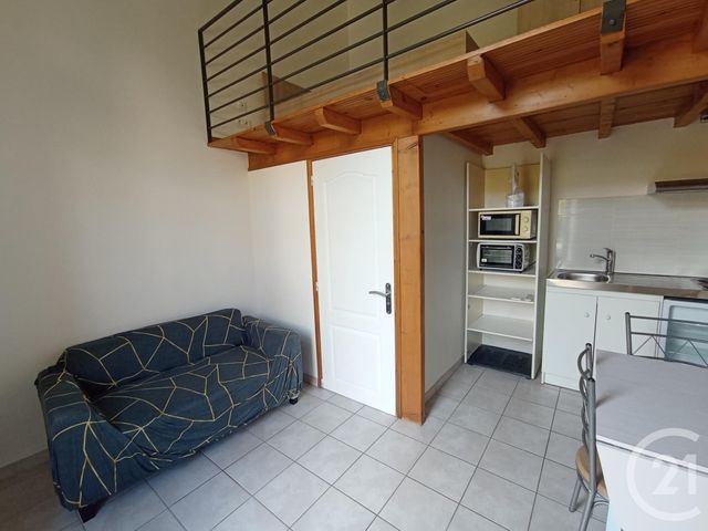 Appartement Studio &agrave; louer - 1 pi&egrave;ce - 20 m2 - Graulhet - 81 - MIDI-PYRENEES