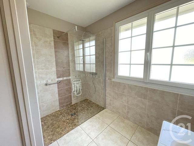 Maison &agrave; louer - 4 pi&egrave;ces - 101 m2 - Graulhet - 81 - MIDI-PYRENEES