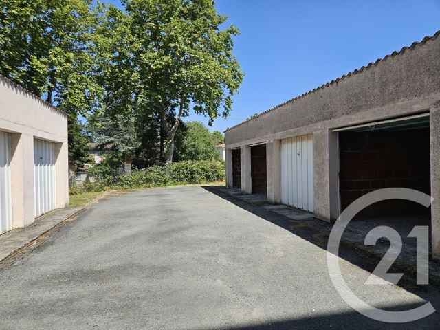 Parking &agrave; louer - 14 m2 - Graulhet - 81 - MIDI-PYRENEES