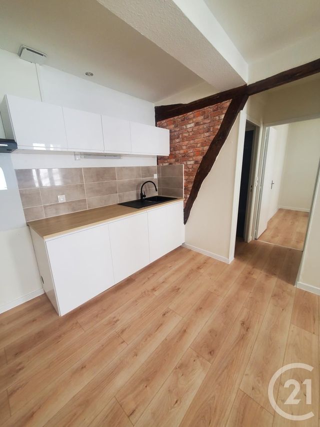 Appartement &agrave; louer - 2 pi&egrave;ces - 45 m2 - Graulhet - 81 - MIDI-PYRENEES