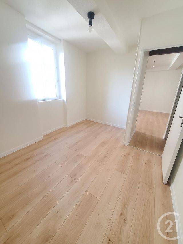 Appartement &agrave; louer - 2 pi&egrave;ces - 45 m2 - Graulhet - 81 - MIDI-PYRENEES