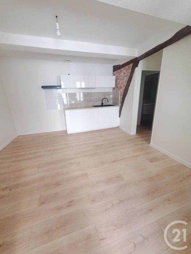 Appartement &agrave; louer - 2 pi&egrave;ces - 45 m2 - Graulhet - 81 - MIDI-PYRENEES