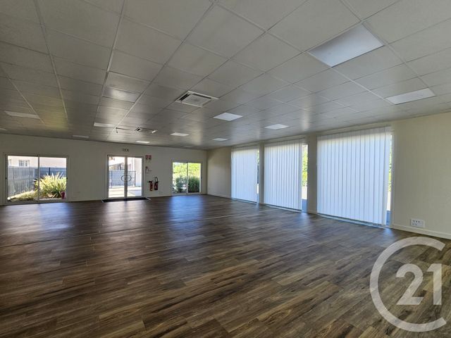 Appartement Local &agrave; louer - 4 pi&egrave;ces - 259 m2 - Graulhet - 81 - MIDI-PYRENEES