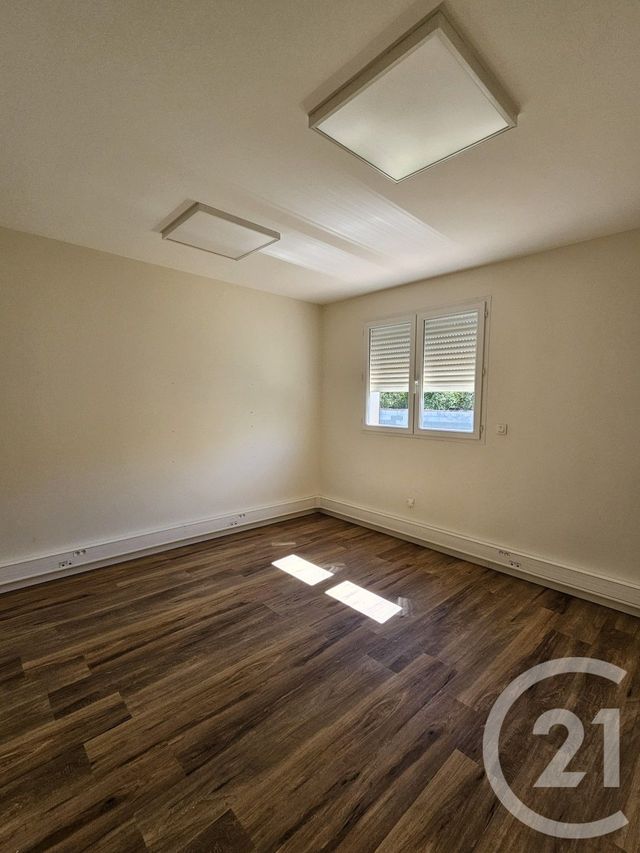 Appartement Local &agrave; louer - 4 pi&egrave;ces - 259 m2 - Graulhet - 81 - MIDI-PYRENEES