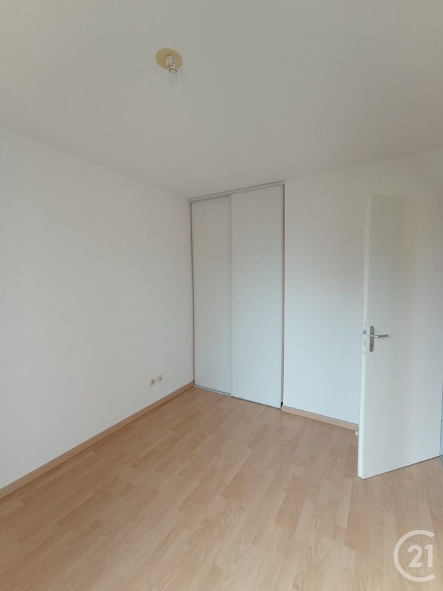 Appartement T2 &agrave; louer - 3 pi&egrave;ces - 48,85 m2 - Graulhet - 81 - MIDI-PYRENEES