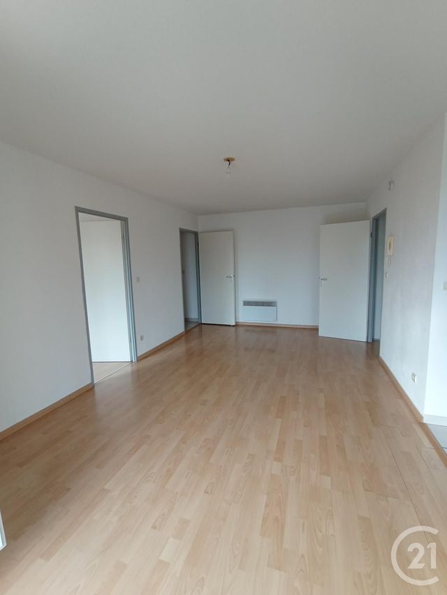 Appartement T2 &agrave; louer - 3 pi&egrave;ces - 48,85 m2 - Graulhet - 81 - MIDI-PYRENEES